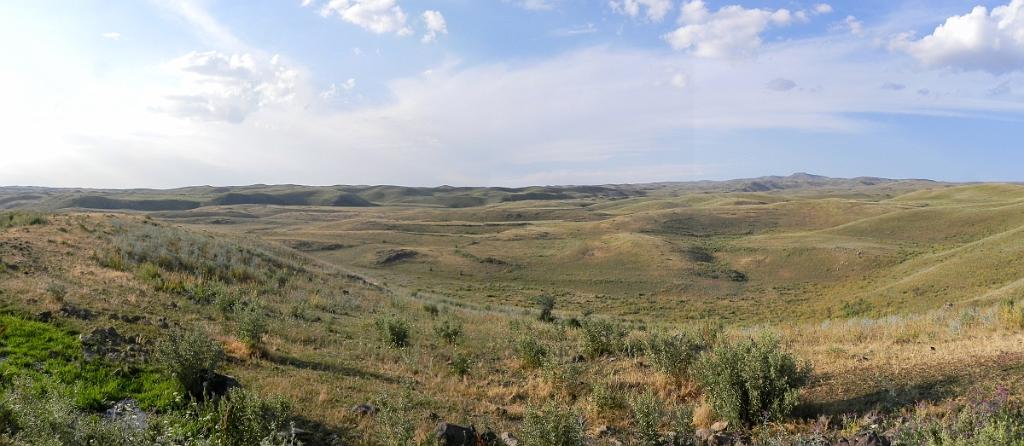 DSCN9340_pan_Armenie.jpg - Geghamské hory