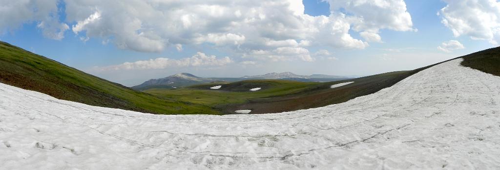 DSCN9504_pan_Armenie.jpg - Hora Aždahak (3600 m n. m.)