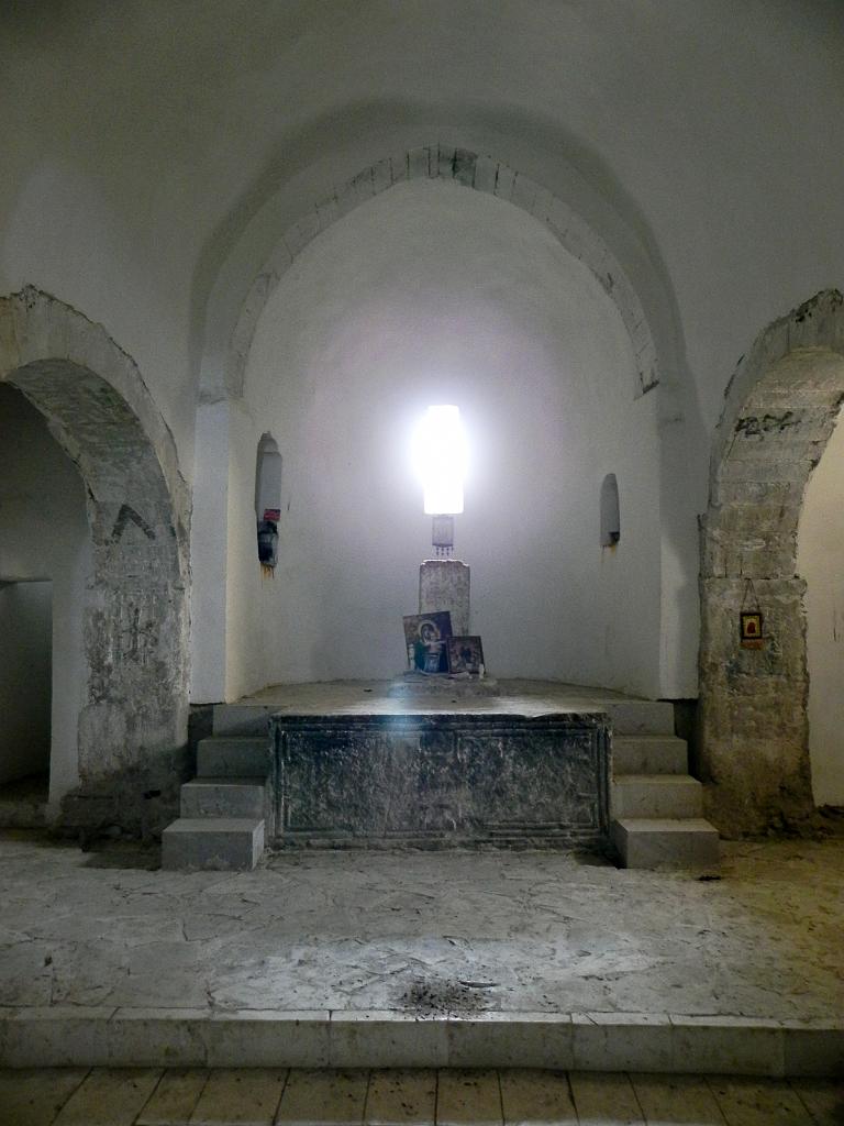 DSCO_13.jpg - Vesnice Avetaranots - stezka Janapar