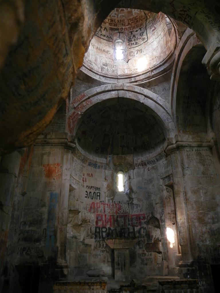 DSCO_23.jpg - Gtichavank - stezka Janapar