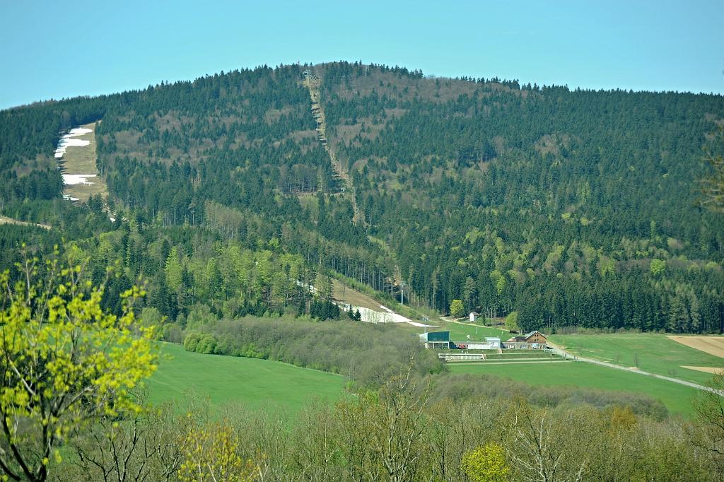 dub2_035_06.JPG - Moravská chata, Paprsek. Dolní Morava