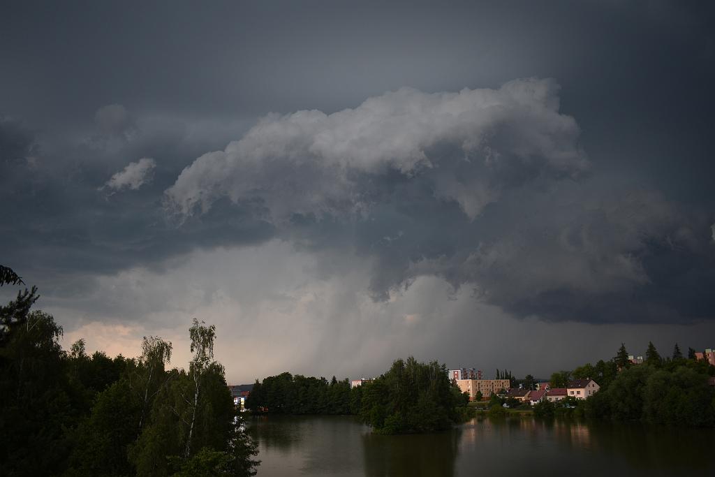 DSC_0713.JPG - Bouřka nad Žďárem nad Sázavou