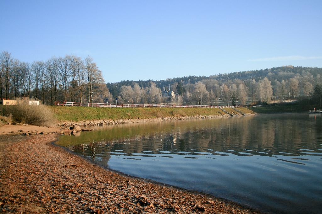111116-14.jpg - Přehrada