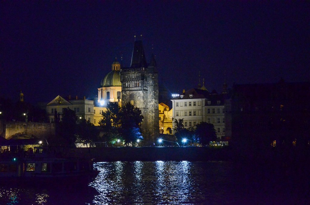 Vltava_2020_20.jpg - Praha z Vltavy